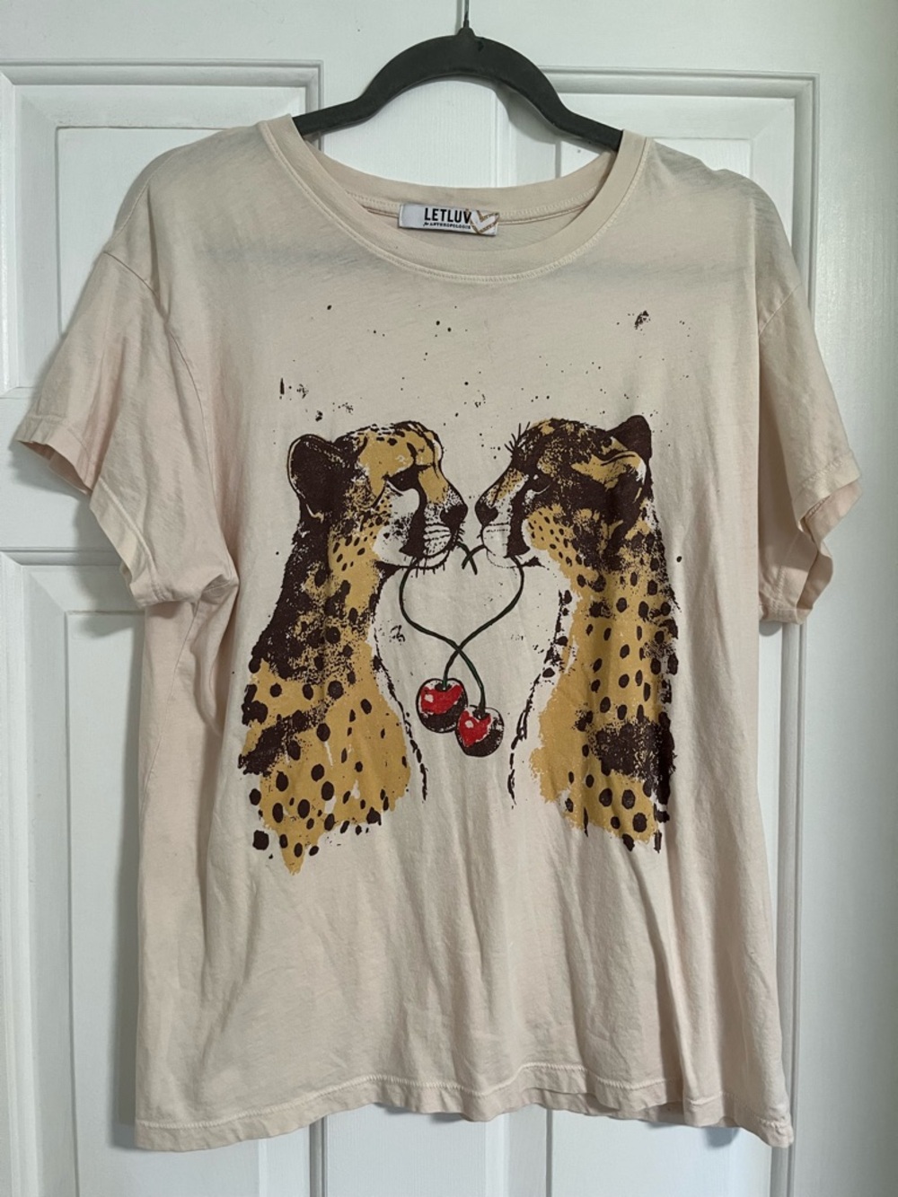 Let Luv Cheetah Graphic Shirt - Large